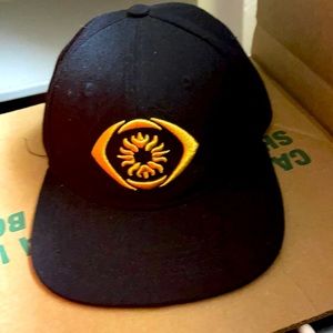 Destiny bungee cap snap back